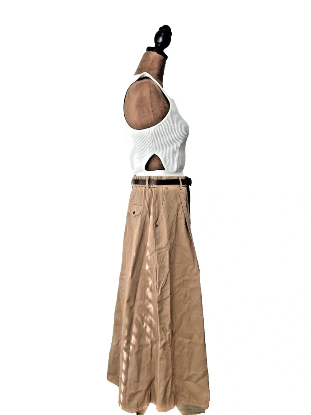 2-Piece Preloved Women's Outfit White Sleeveless Knit Top & Brown Pleated Skirt - Picture 3 of 5